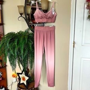 Brand New Victoria's Secret Pink Ombre Scoop Sports Bra & Ultimate Leggings Set
